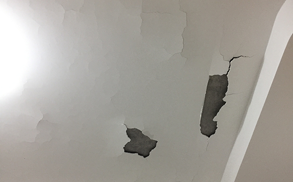 乳膠漆開裂是什么原因?